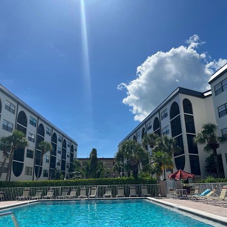 Knot A Care Remodeled Direct Water Access Condo With Ocean And Pool Views Now Sleeps Six Marco Island Extérieur photo